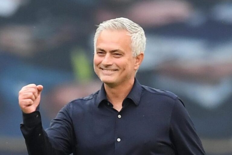 ผู้ตามล่าสถิติ