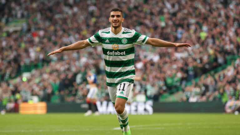 ไม่หยุดวิจารณ์