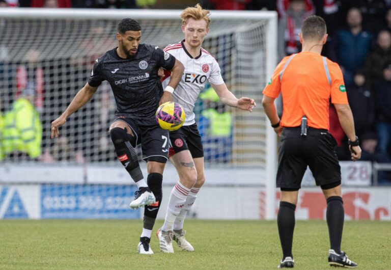 รับสามแต้ม